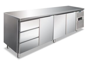 TAVOLO FRIGO REFRIGERATO POSITIVO 3 PORTE + 3 CASSETTI (3x1/3) - CXF 4130 TN - Temp. -2°C/+8°C   Dim. Cm 223x70x86h