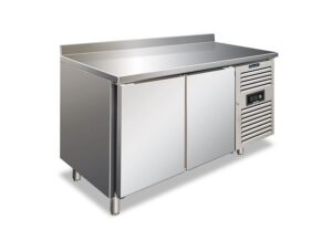 TAVOLO FRIGO REFRIGERATO POSITIVO PASTICCERIA 2 PORTE CON ALZATINA - PXF 2200 TN - Temp. +2°C/+8°C   Dim. Cm 151x80x96h