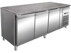 Tavolo Refrigerato Ventilato Pasticceria 3 porte Piano in granito – Mod. G-PA2000TNGR7  – Temp. +2C°/+8C° – Dim. cm 200,5x80x87h