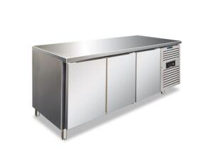 TAVOLO FRIGO REFRIGERATO POSITIVO 3 PORTE – CXF 3100 ATN – Temp. -2°C/+8°C Dim. Cm 179,5x 70x86h