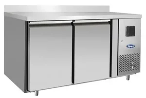 TAVOLO FRIGO REFRIGERATO POSITIVO 2 PORTE CON ALZATINA GN1/1 - TN - Temp. -2°C/+8°C  Dim. Cm 136x70x85h