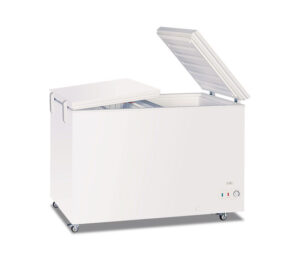 CONGELATORE A POZZETTO STATICO – GELO 450 FLP – porta cieca con sistema flip flop – Temp. -10°C / -23°C – Dim. cm L133xP68xh89,5
