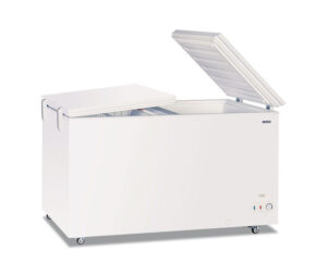CONGELATORE A POZZETTO STATICO – GELO 550 FLP – porta cieca con sistema flip flop – Temp. -10°C / -23°C – Dim. cm L161xP68xh89,5
