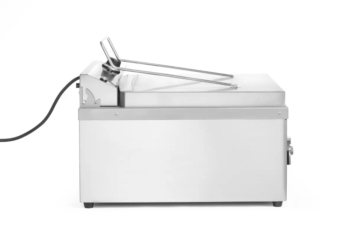 friggitrice elettrica da banco Hendi 205914 - 12 l per pasticceria, 3,5 kw - gruppo riscaldante sollevato