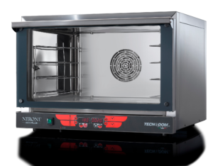 Forno Tecnodom Nerone 600 Plus 4 teglie con umidificatore, modello FED04NEPSV-PLUSH2O, vista frontale su sfondo bianco