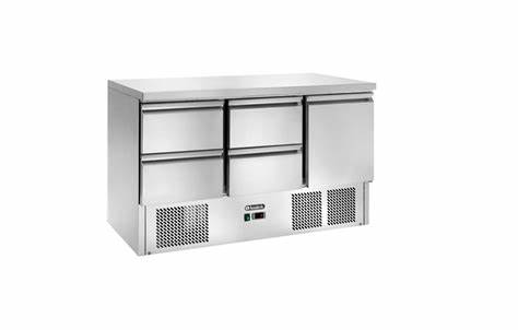 Saladette Amitek AK943-4D con quattro cassetti refrigerati e vano con porta