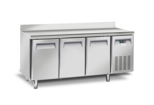 Tavolo frigo ventilato 3 porte con alzatina – SOUS-CHEF 3 PX Mondial – Temp. -2°C/+8°C – L180xP70xH95 cm