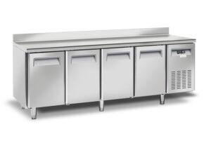 Tavolo frigo ventilato 4 porte con alzatina – SOUS-CHEF 4 PX Mondial – Temp. -2°C/+8°C – L225xP70xH95 cm